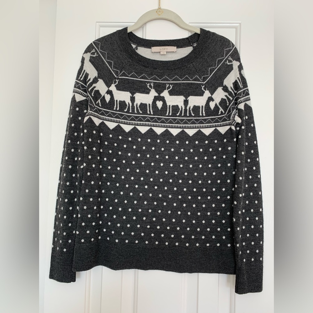Ann Taylor Loft Women’s Holiday Sweater Size S